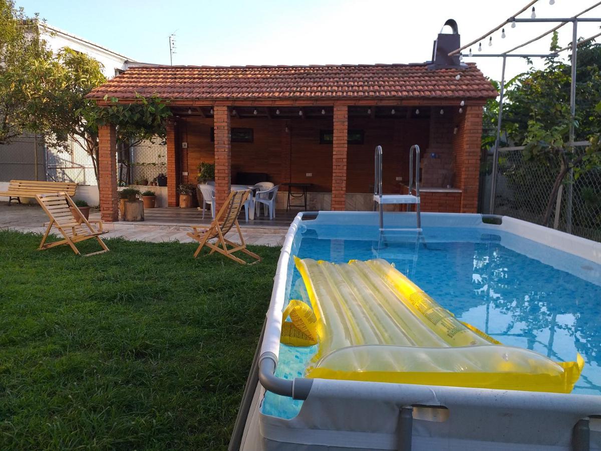 Гостевой дом Sweet Home Near Black Sea Кобулети Экстерьер фото