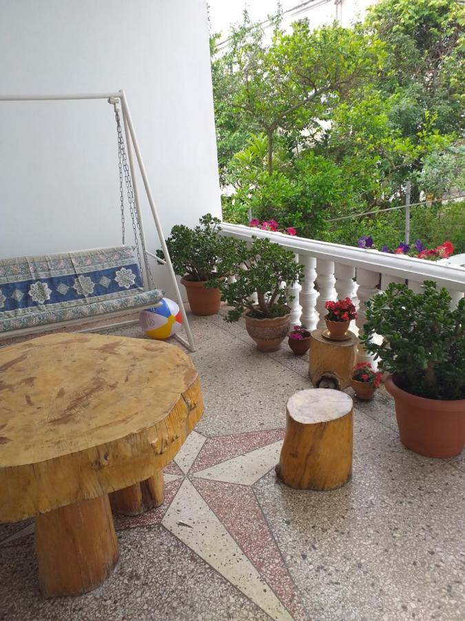 Гостевой дом Sweet Home Near Black Sea Кобулети Экстерьер фото